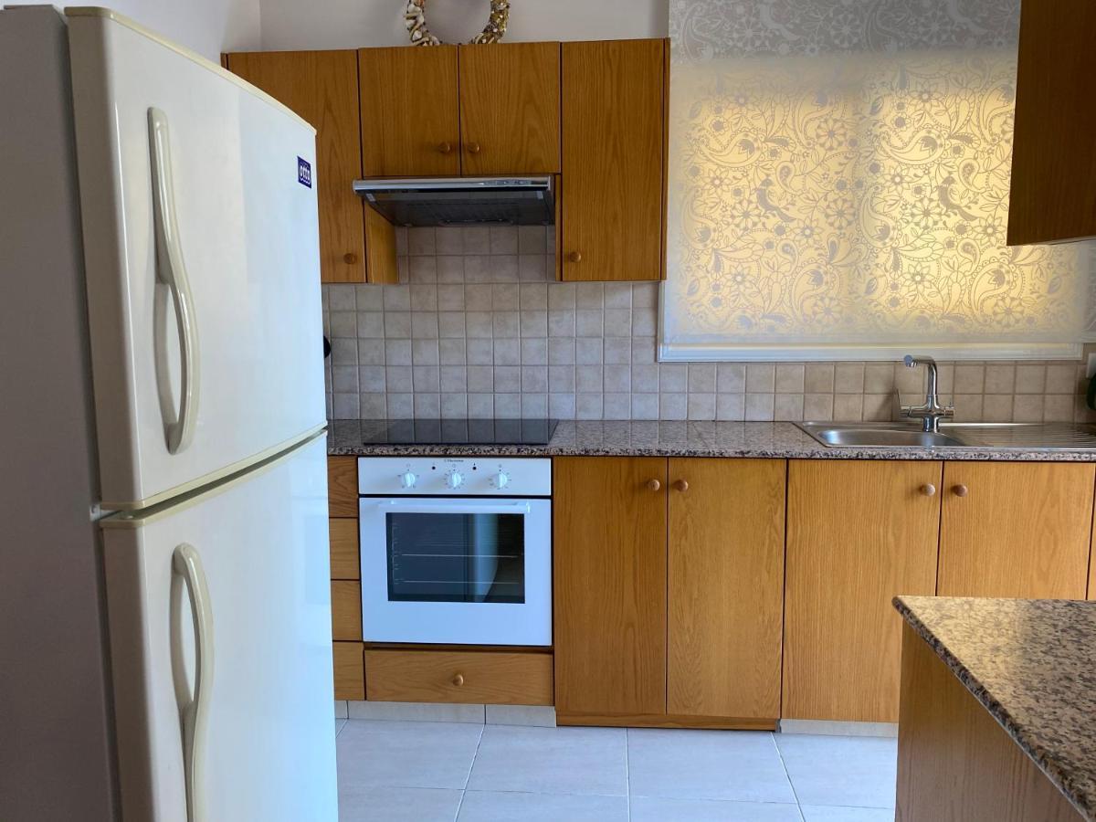Appartement Holiday City Center à Larnaca Extérieur photo