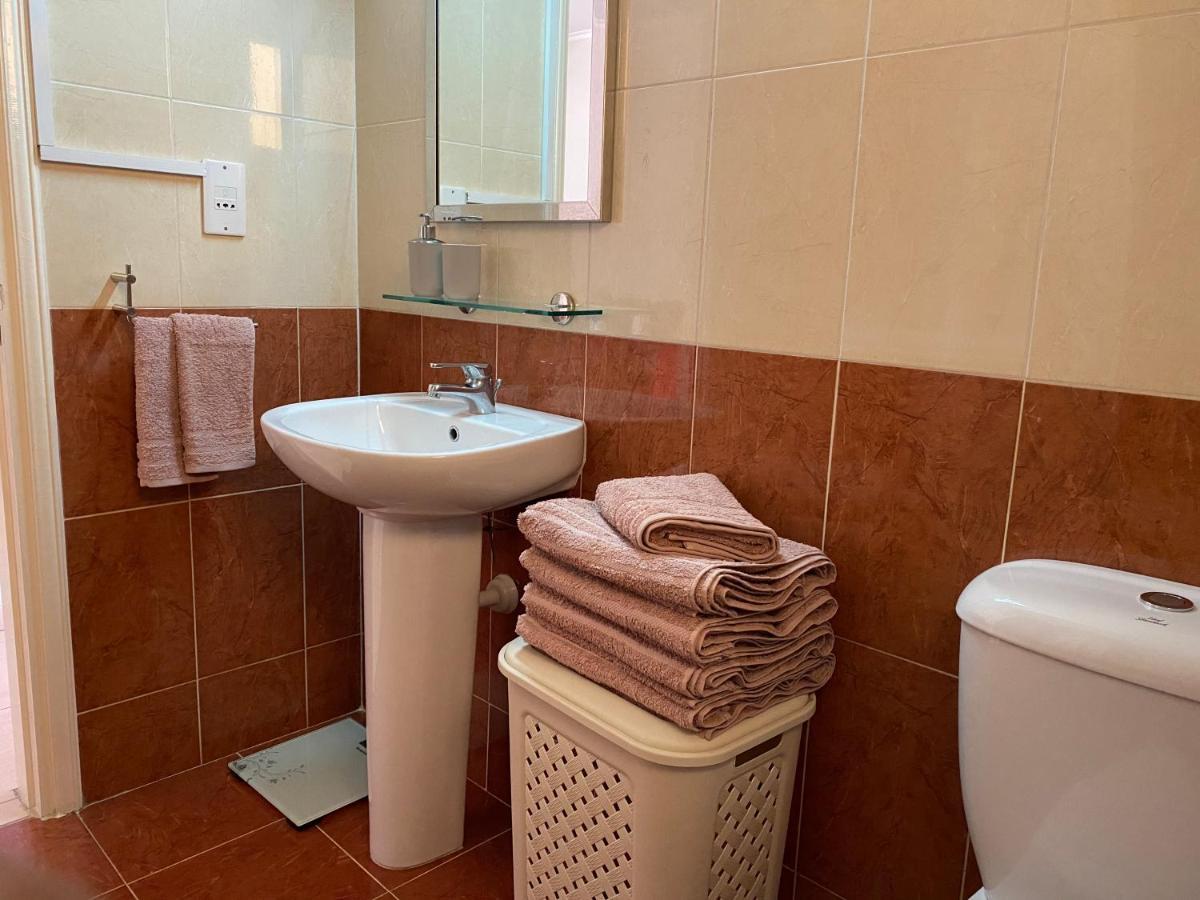 Appartement Holiday City Center à Larnaca Extérieur photo